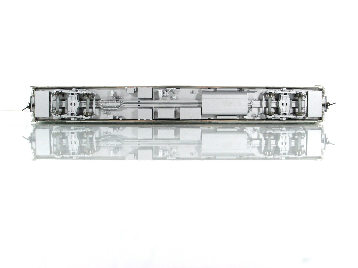 HO Scale ***WP CA ZEPHYR*** SILVER PALM Sleeper 871 ------ Broadway 532, Lighted