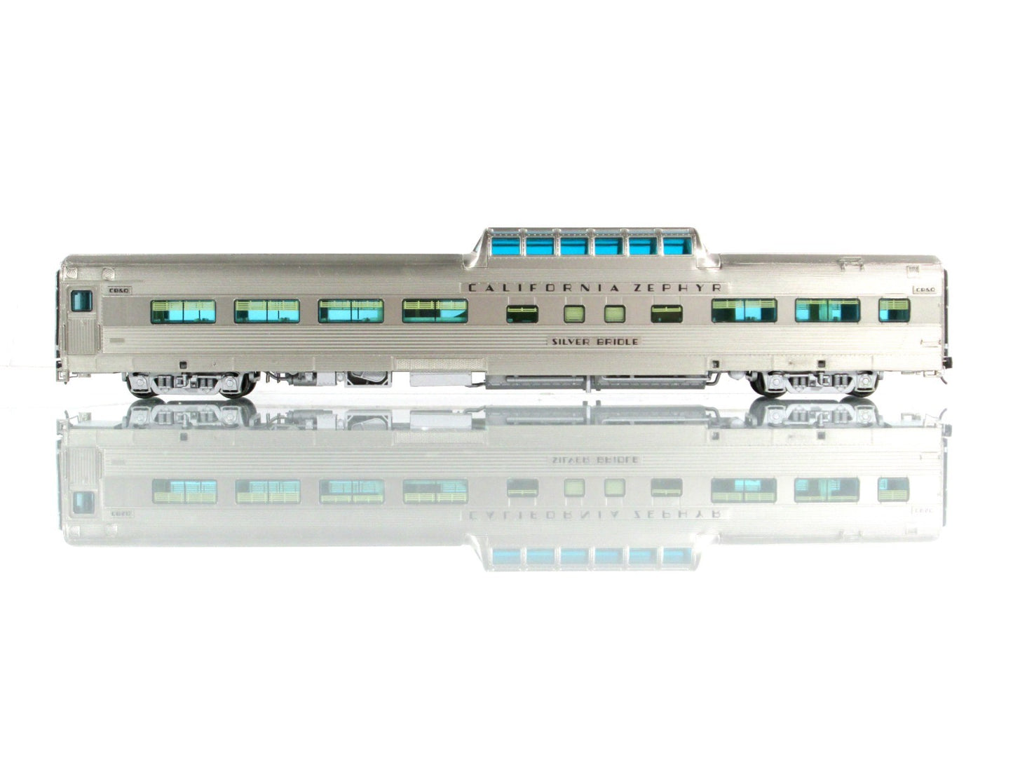 HO Scale **CB&Q CA ZEPHYR* SILVER BRIDLE Vista Dome 4716 - Broadway 502, Lighted