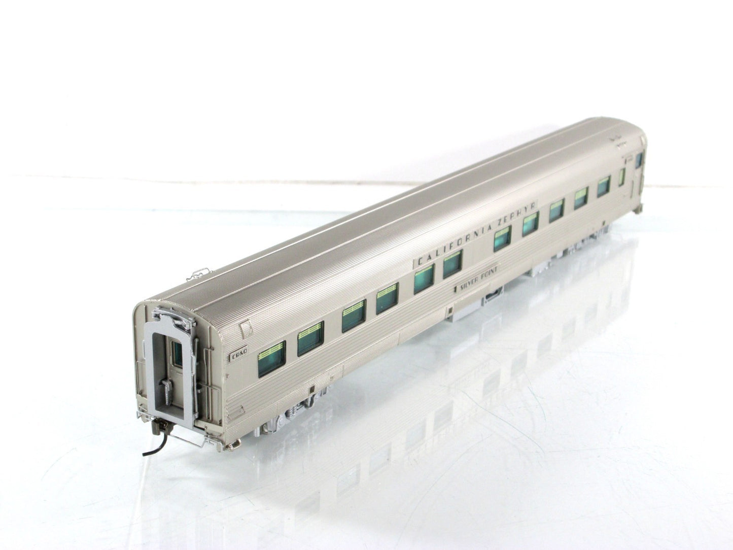 HO Scale *CBQ CALIFORNIA ZEPHYR* SILVER POINT Sleeper 423, Broadway 507, Lighted