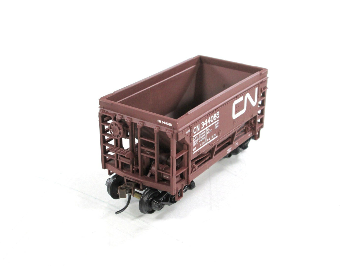 HO Scale **CANADIAN NATIONAL** Taconite Mining Ore Car 12-Set -Walthers 932-4553