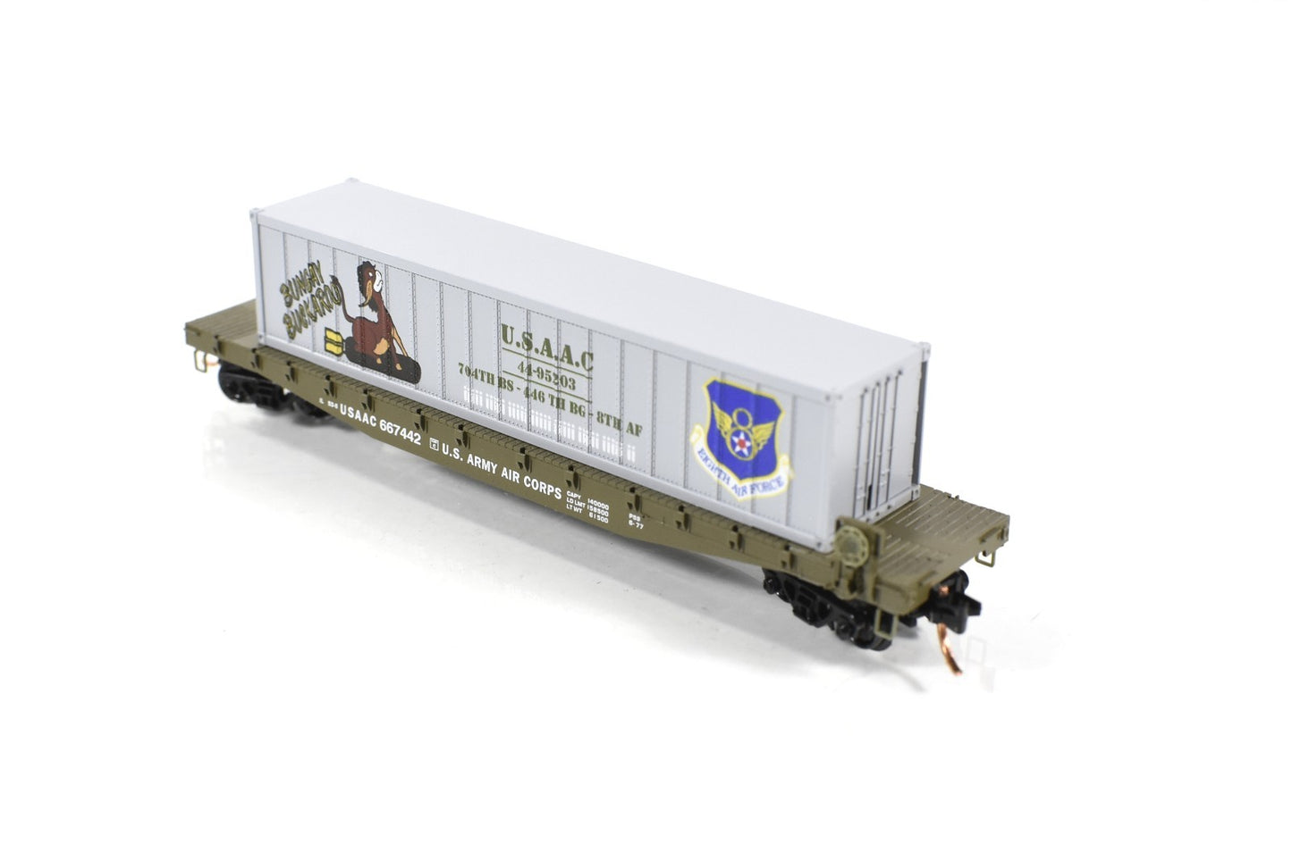 N Scale *WWII USAAC Flat Car, BUNGAY BUCKAROO* Container - Micro-Trains 04500506