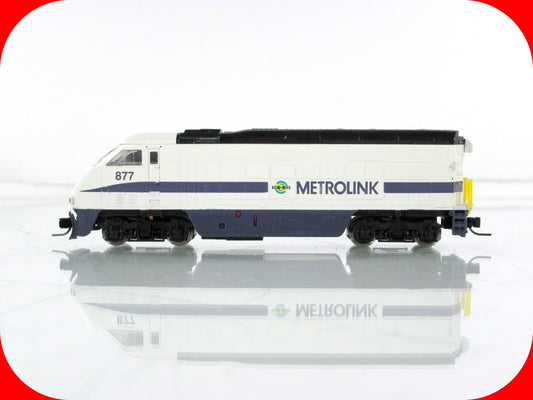 N Scale ***METROLINK*** Bombardier F59PHI Diesel Locomotive #877 --- Athearn 2