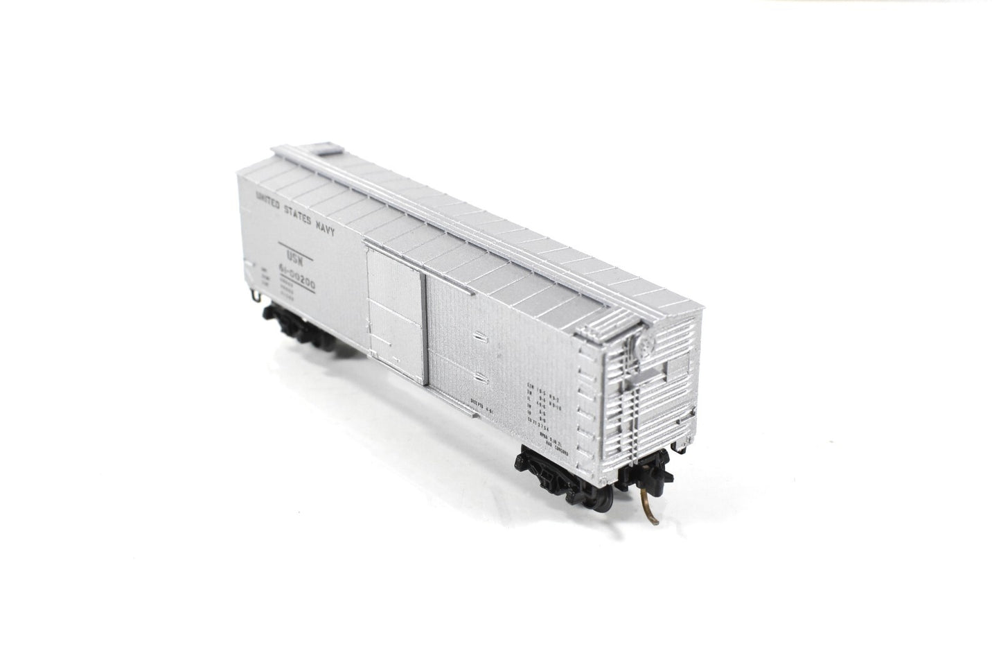 N Scale ***US NAVY*** 40' Box Car, USN 61-00200 ------- Kadee Micro Trains 42050