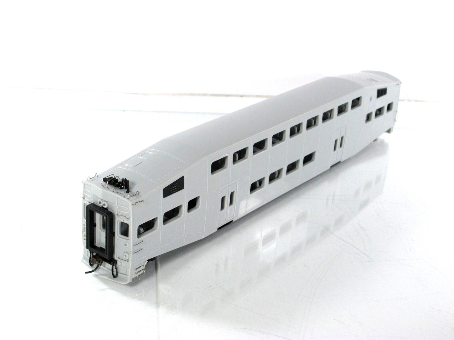 HO Scale **BOMBARDIER** Commuter Passenger Control Car Undecorated, Athearn 2539