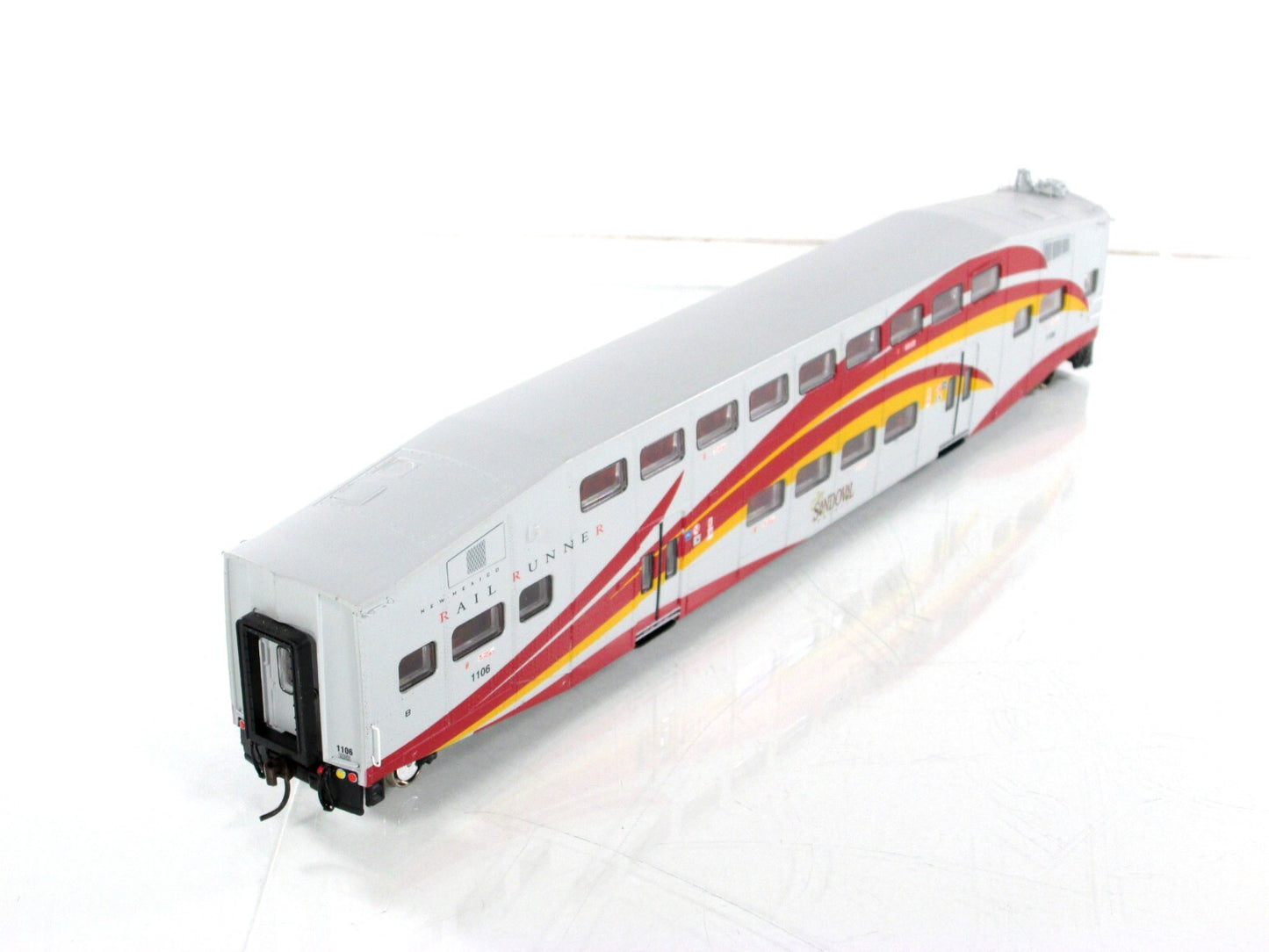 HO Scale **NEW MEXICO RR** Bombardier SANDOVAL Control Car #1106 - Athearn 25510