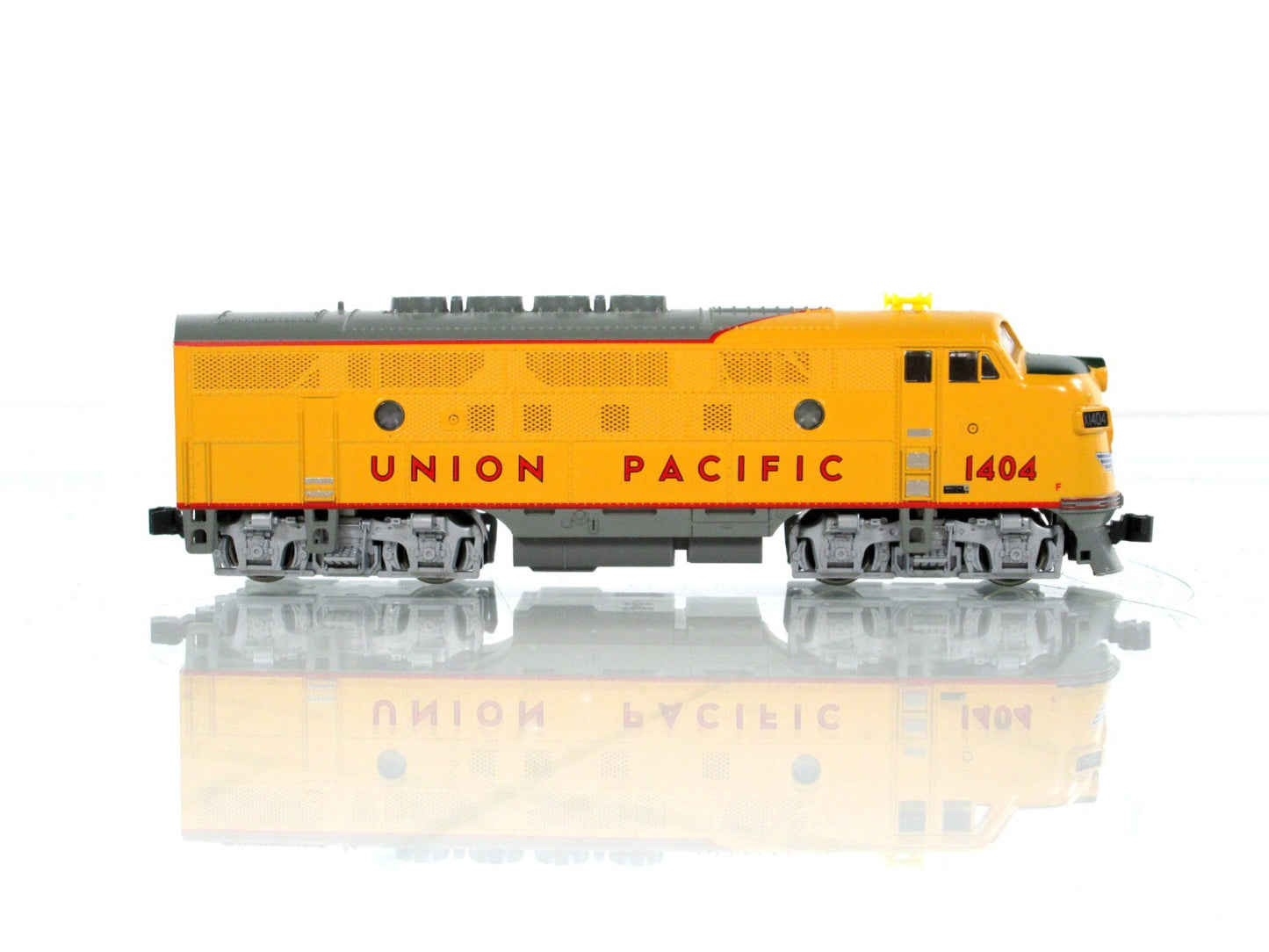 N Scale ***UNION PACIFIC*** F3A Locomotive, UP 1404 --- Kato 176-1112, DCC Ready