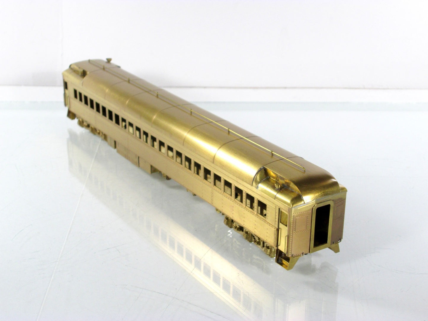 HO Scale BRASS **GREAT NORTHERN 1935 EMPIRE BUILDER** 1st Class Coach - ORIENTAL