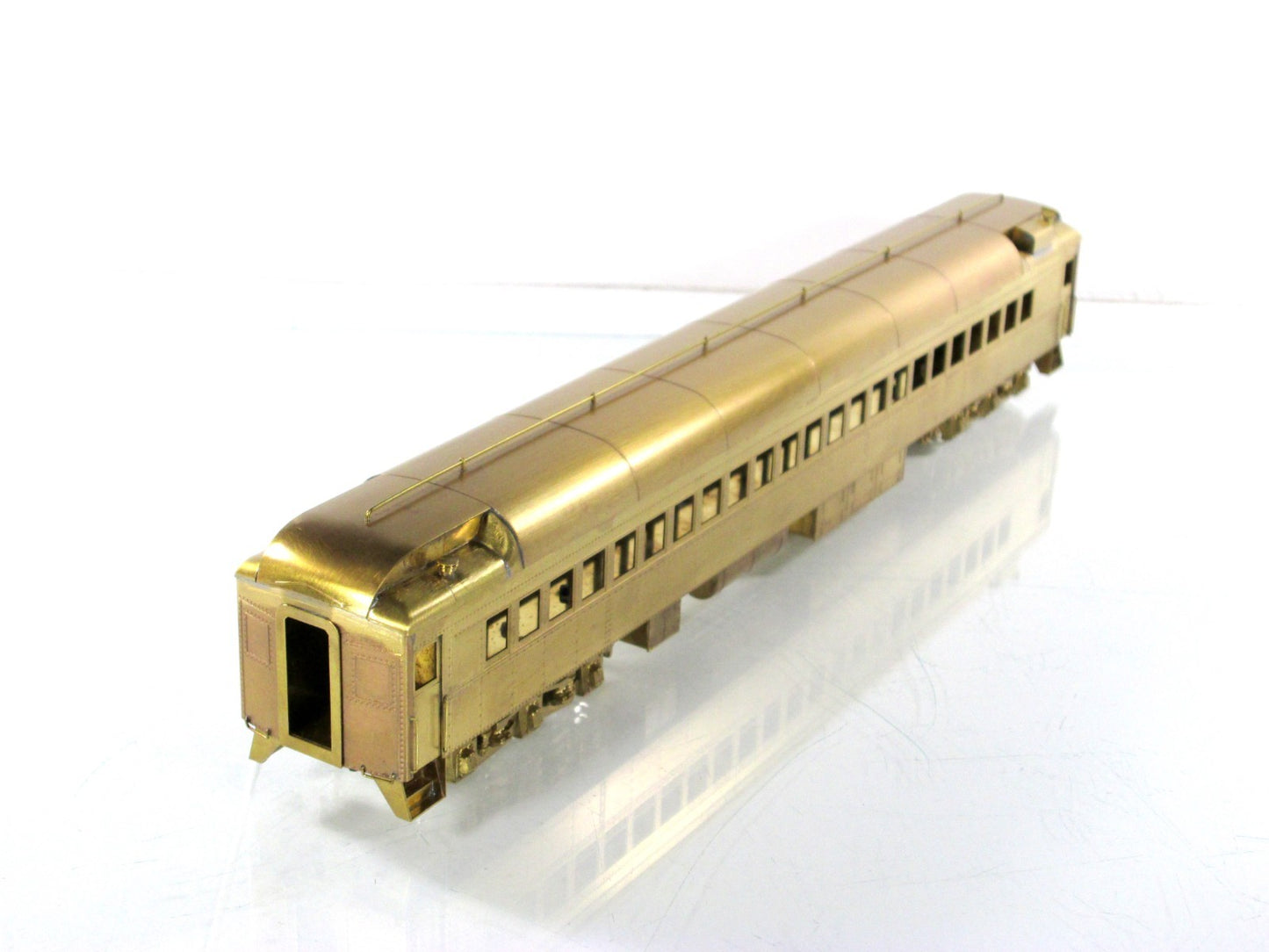HO Scale BRASS **GREAT NORTHERN 1935 EMPIRE BUILDER** 1st Class Coach - ORIENTAL