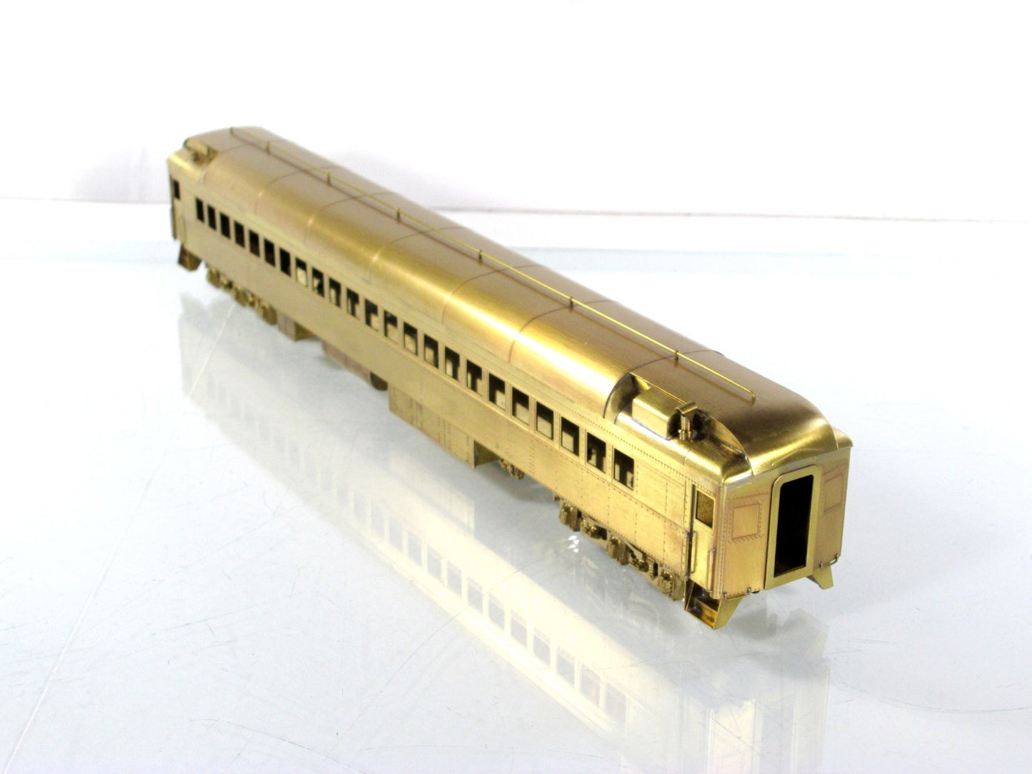 HO Scale BRASS **GREAT NORTHERN 1935 EMPIRE BUILDER** 1st Class Coach - ORIENTAL