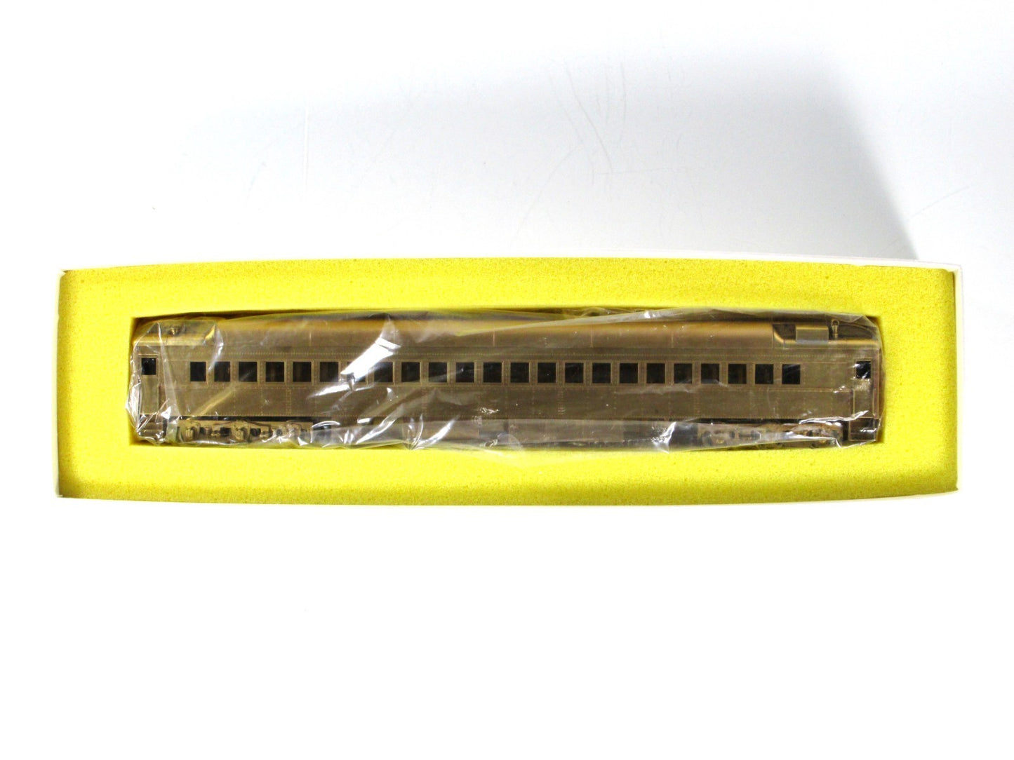 HO Scale BRASS **GREAT NORTHERN 1935 EMPIRE BUILDER** 1st Class Coach - ORIENTAL