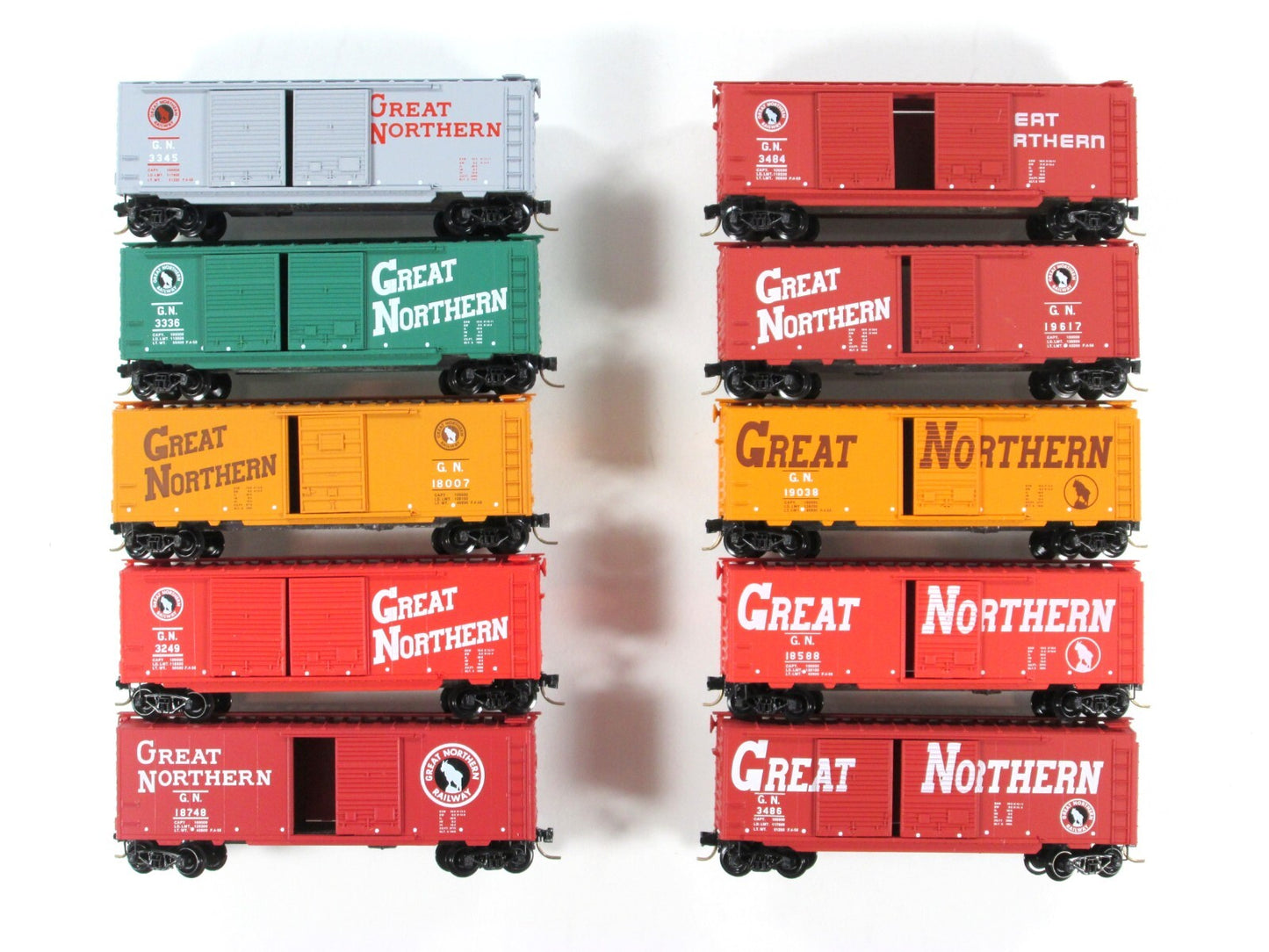 N Scale ***GREAT NORTHERN CIRCUS*** Box Car COMPLETE 10-Pack Set -- Micro Trains