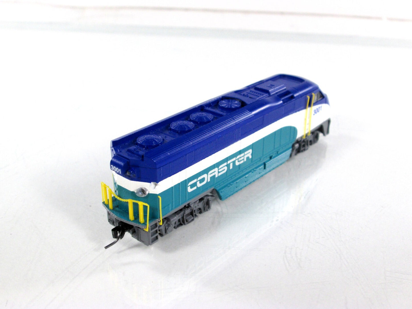 N Scale ***SAN DIEGO COASTER** F59PHI Locomotive #3001 - Athearn 10016, DCC Rdy
