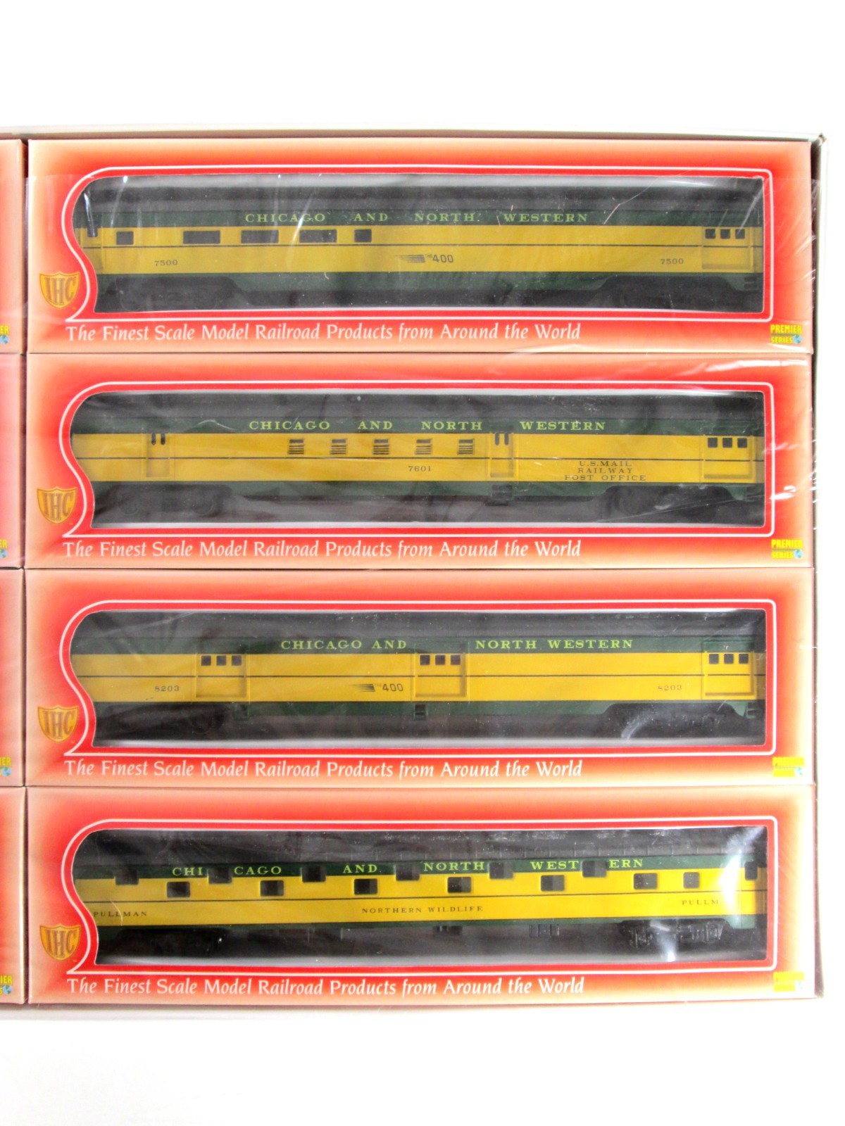 HO Scale **CNW The 400** Passenger Set - IHC 48048 50404, Knuckle Cpl, Interiors