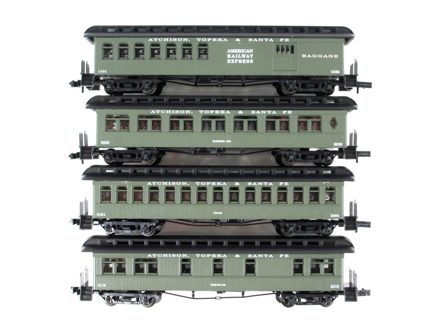 N Scale ***SANTA FE Overland*** Passenger 4-Pack -Roundhouse 89416, Knuckle Cplr