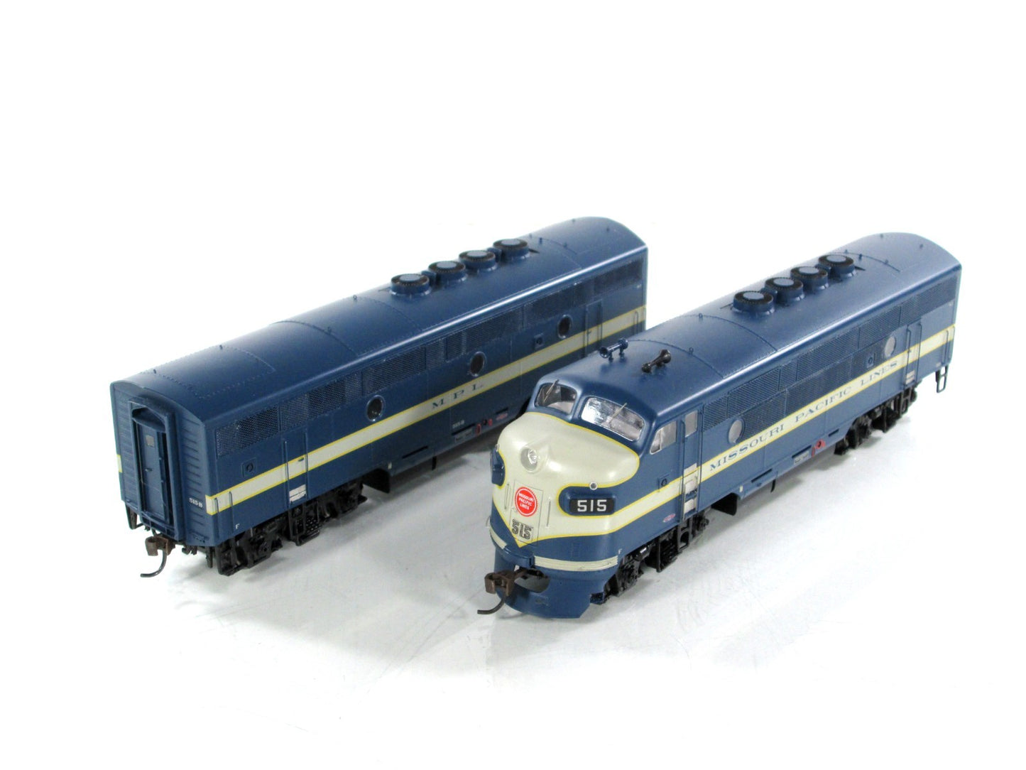 HO Scale ***MISSOURI PACIFIC*** F3A-F3B Phase 2 #515 -- Athearn G2508, DCC Ready