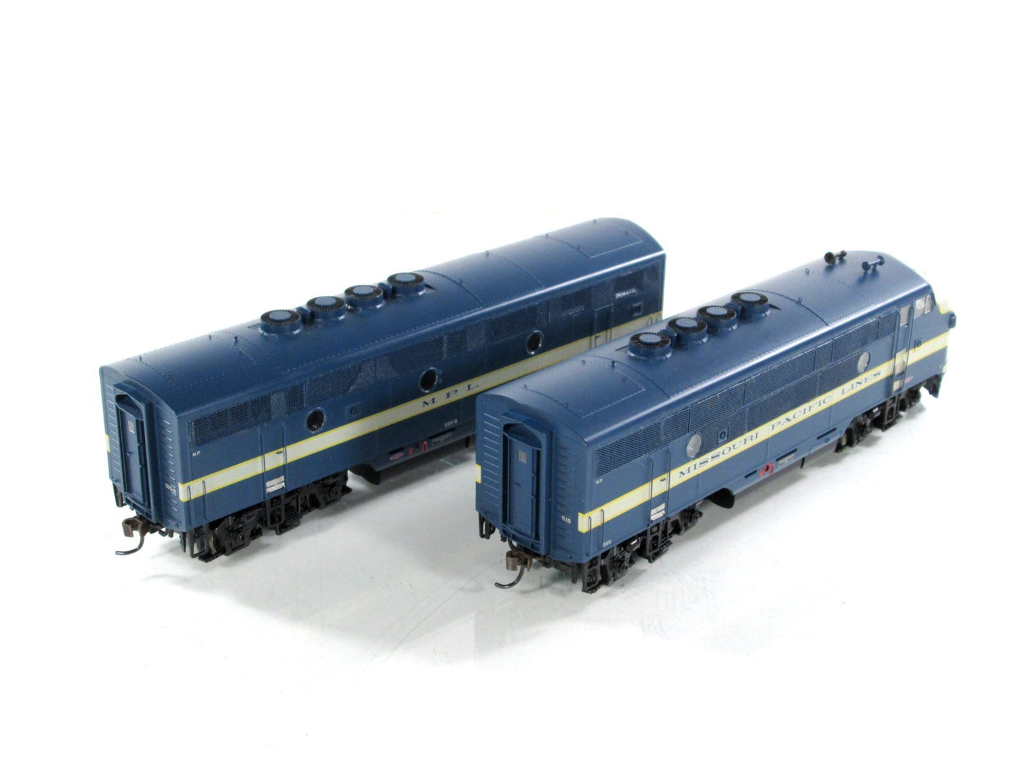 HO Scale ***MISSOURI PACIFIC*** F3A-F3B Phase 2 #515 -- Athearn G2508, DCC Ready