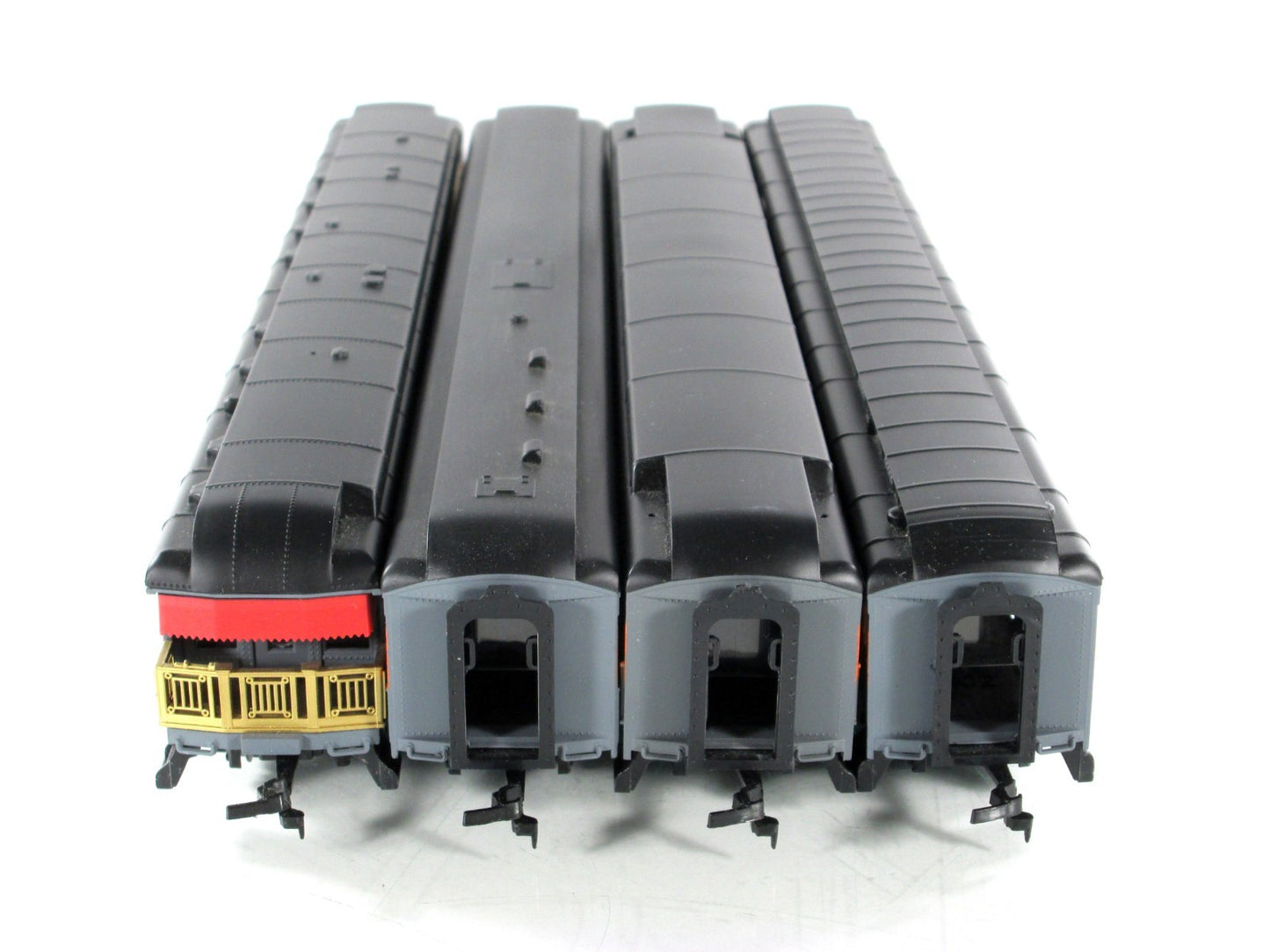 HO Scale ***LONG ISLAND RAILROAD** Heavyweight Passenger Car 4-Pack Set ---- IHC