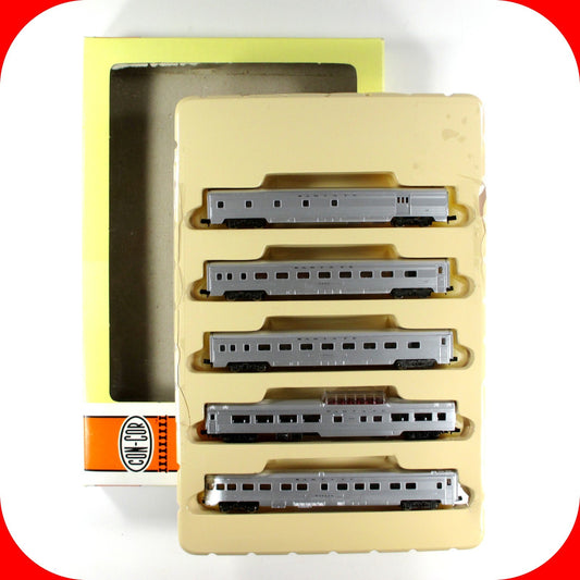 N Scale ****Santa Fe**** Lightweight Passenger Car 5-Pack Set --- Con-Cor 540001