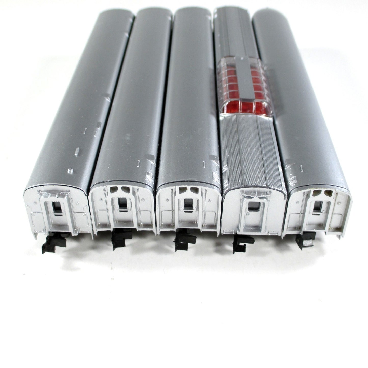 N Scale ****Santa Fe**** Lightweight Passenger Car 5-Pack Set --- Con-Cor 540001