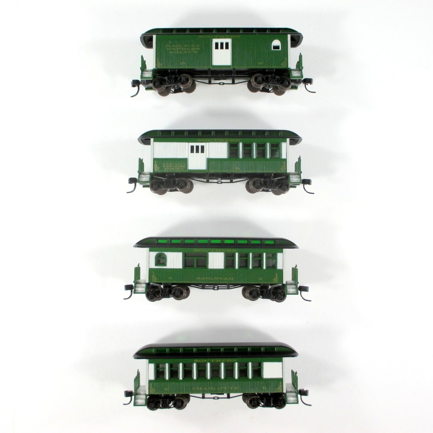 N Scale ***SOUTHERN*** Old-Time Overton Passenger 4-Pack - Athearn 11025 ***RARE