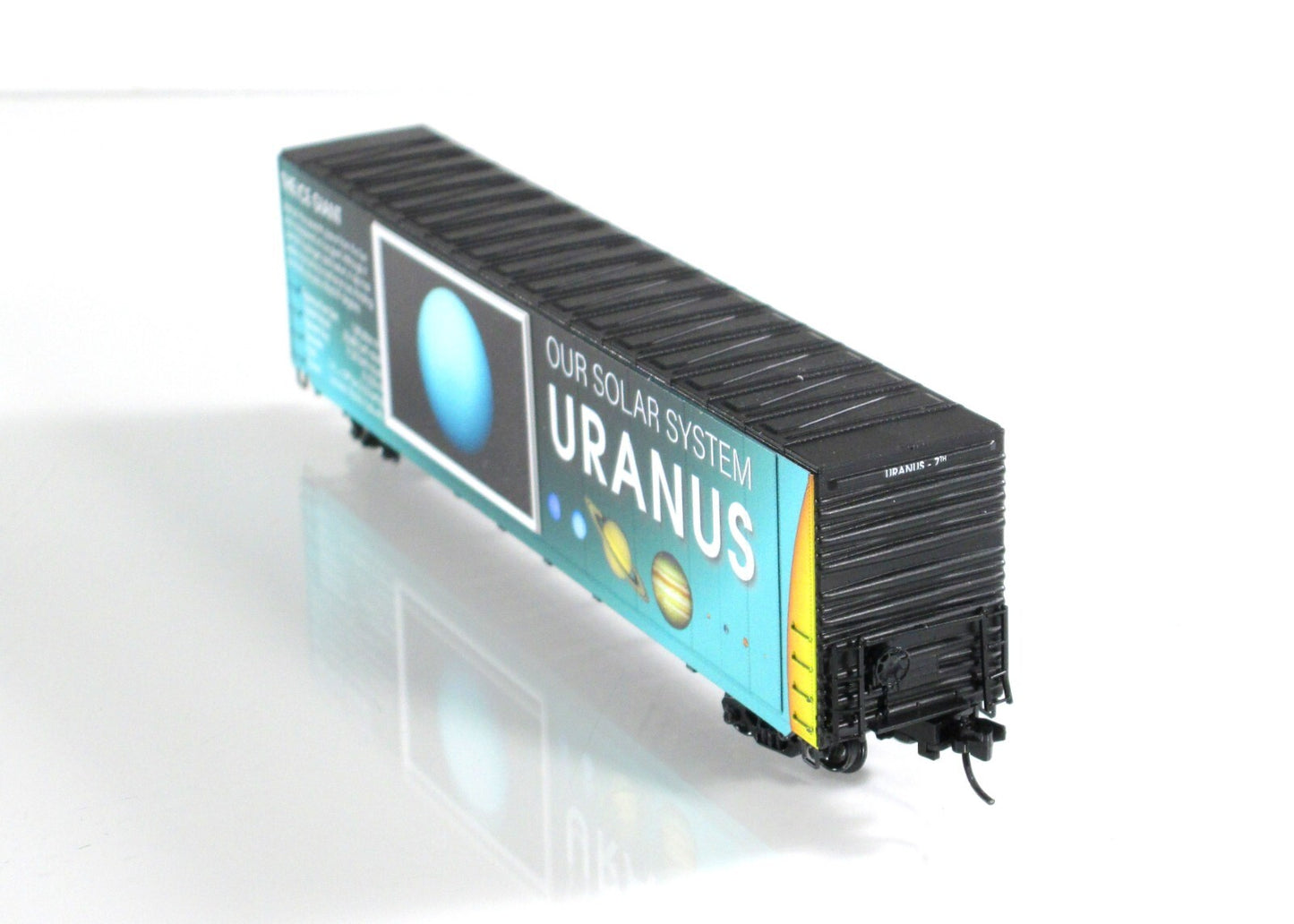 N Scale *URANUS* Solar System Series 60' Box Car - Micro Trains 10200837 LIGHTED