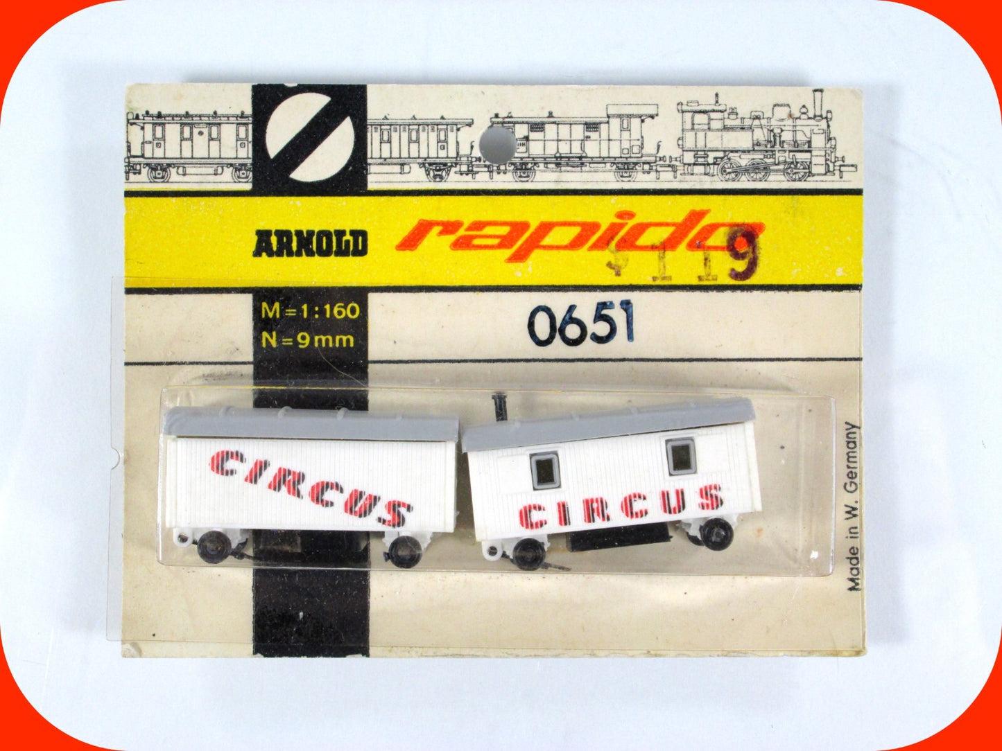 N Scale ***CIRCUS WAGONS*** for animals, etc -- Arnold Rapido 0651 **VERY RARE**