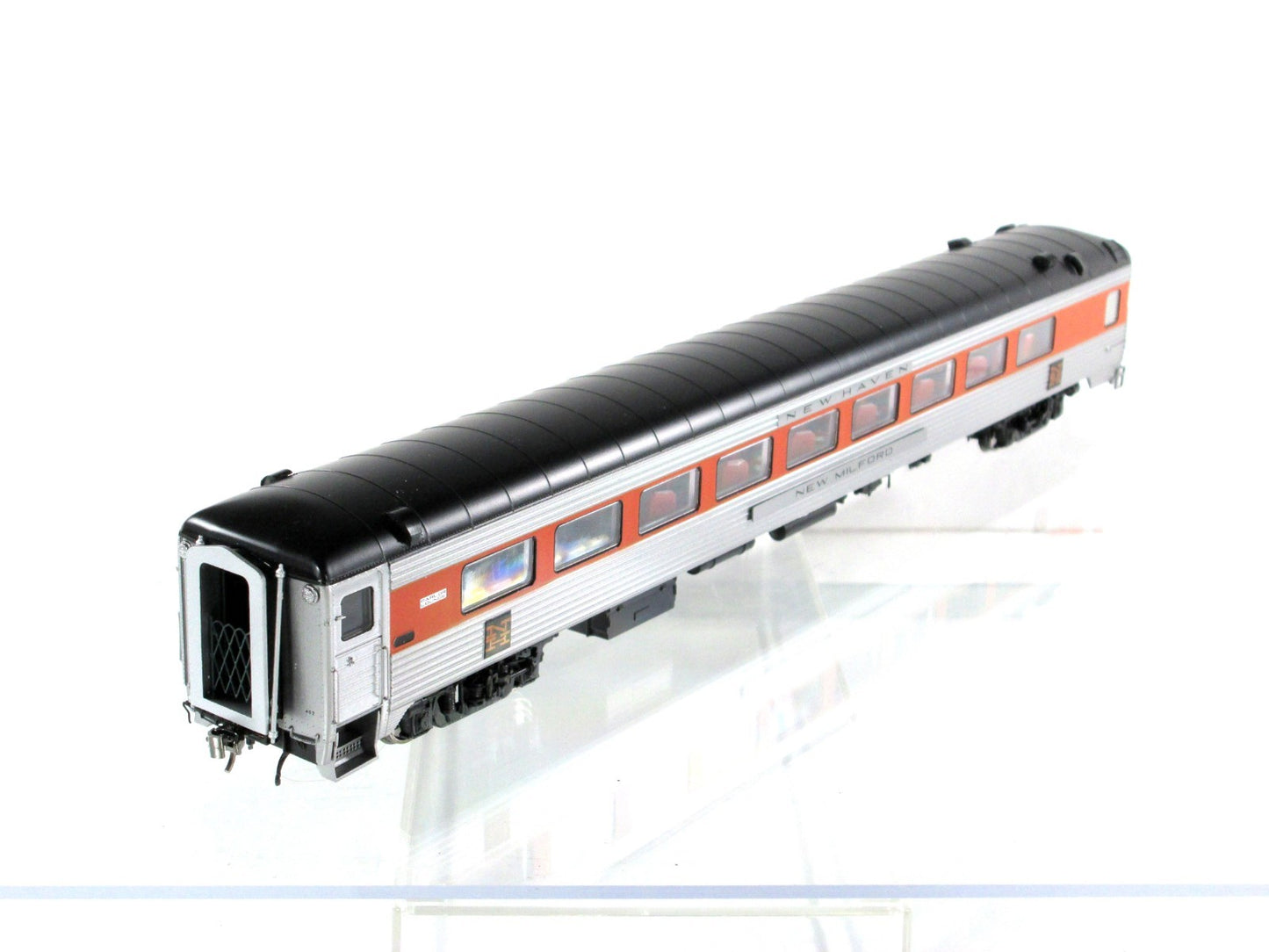 HO Scale *NEW HAVEN* Parlor / Smoker MILFORD - Rapido 17120, Lighting *RARE