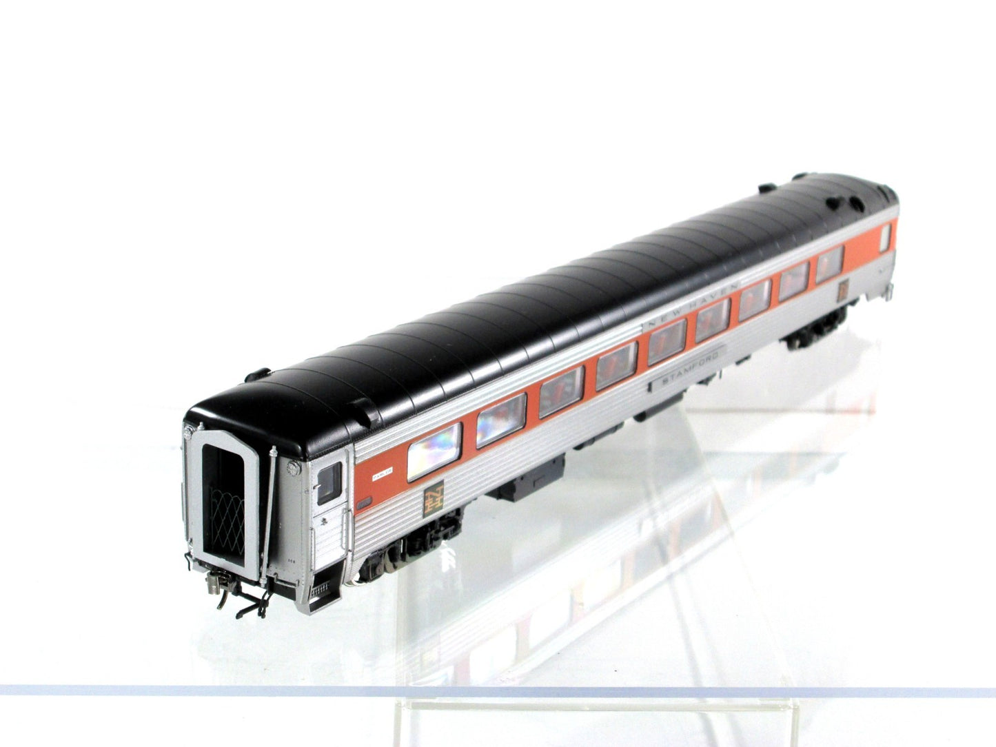 HO Scale **NEW HAVEN** 36-Seat Parlor STAMFORD ---- Rapido 17115, Lighting *RARE