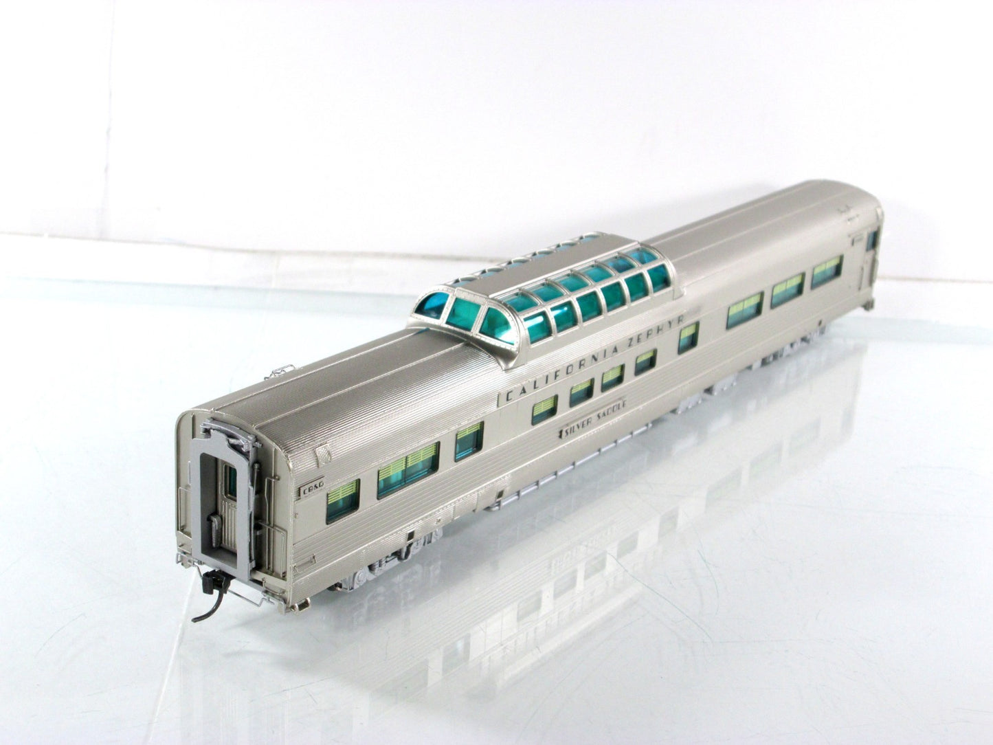 HO Scale *CB&Q CA ZEPHYR* SILVER SADDLE Vista Dome #4721 - Broadway 536, Lighted