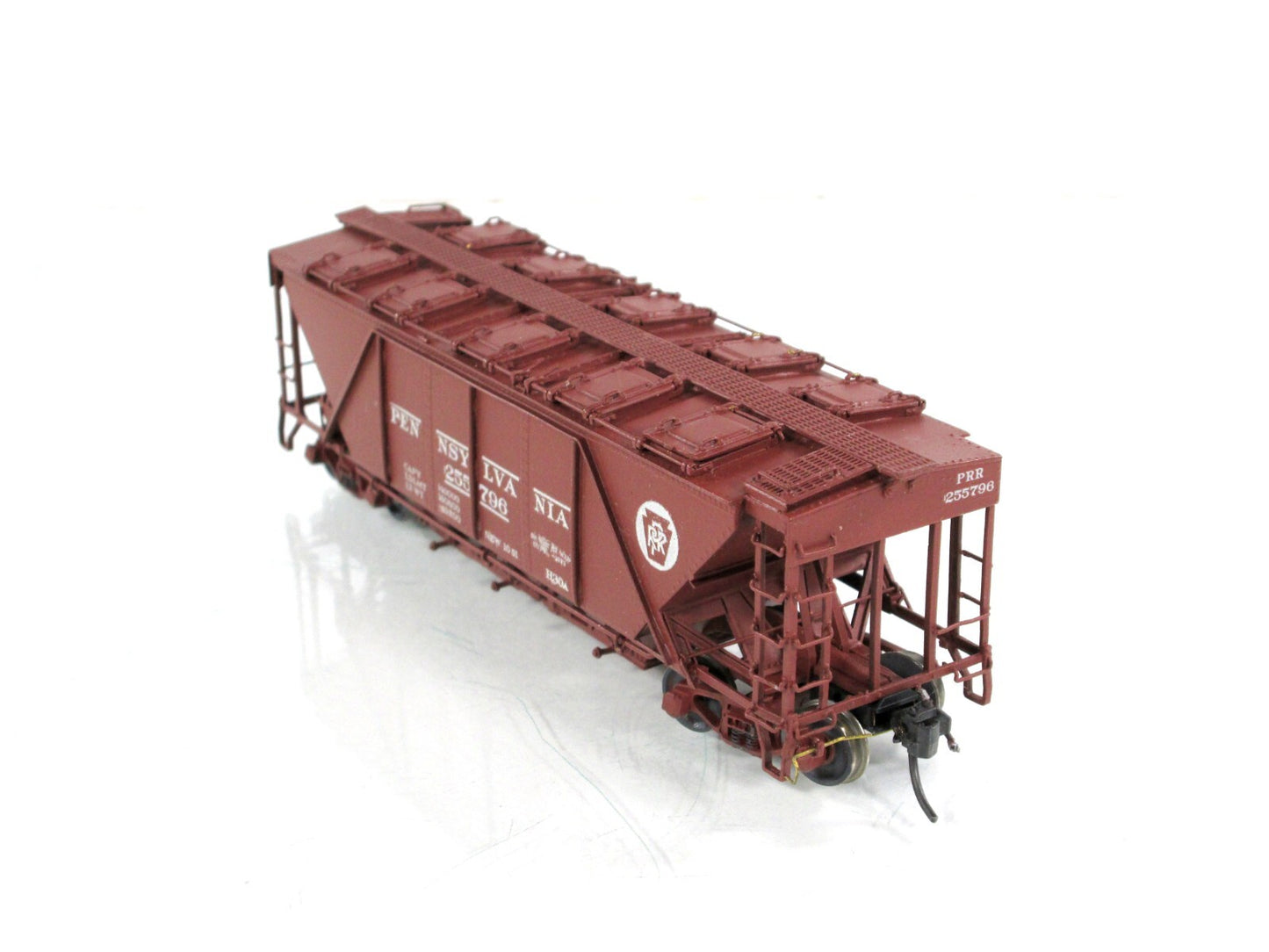 HO Scale BRASS **PENNSYLVANIA** H30 A Covered 3-Bay Hopper - Overland 3328, Ajin