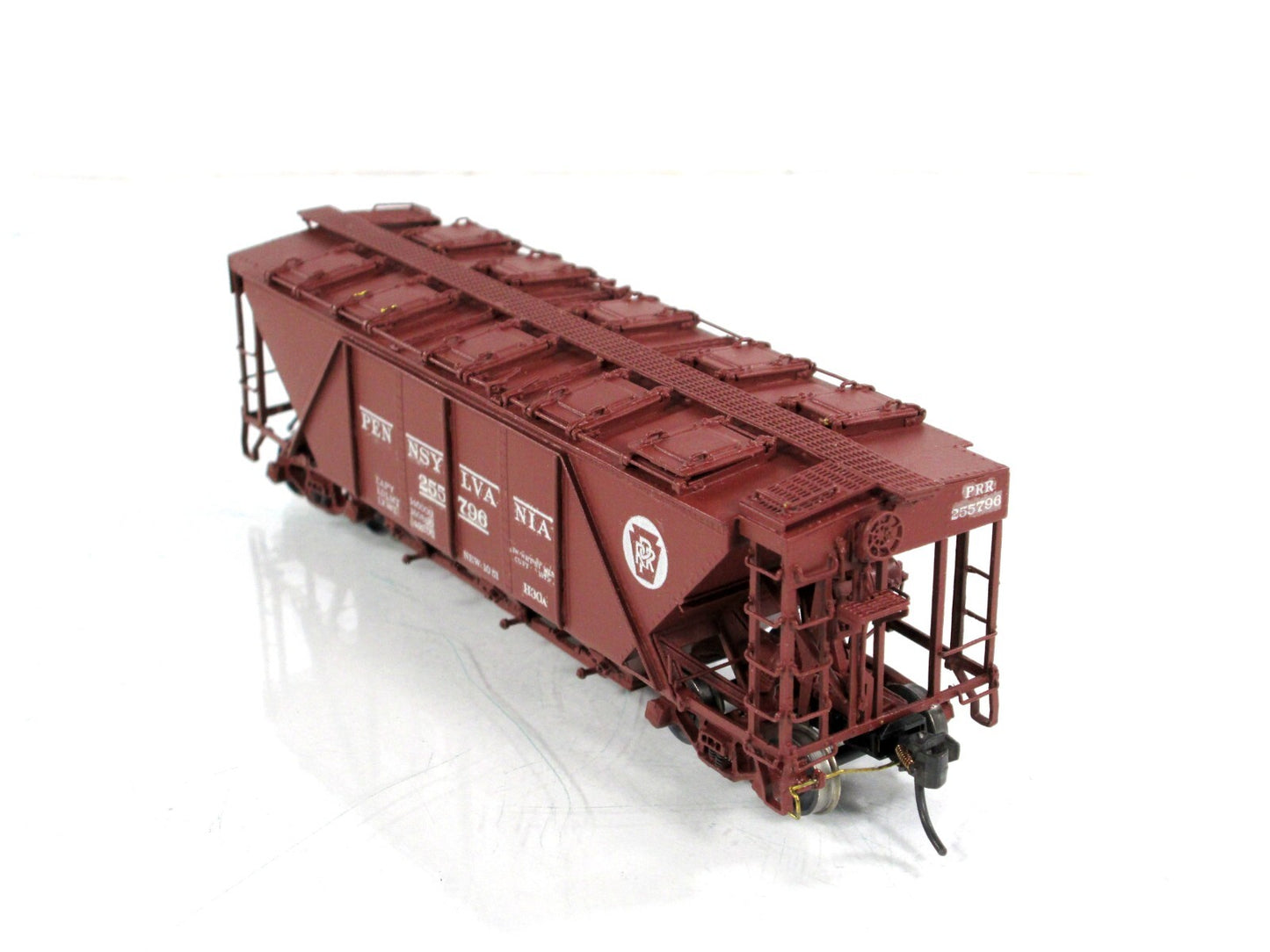 HO Scale BRASS **PENNSYLVANIA** H30 A Covered 3-Bay Hopper - Overland 3328, Ajin