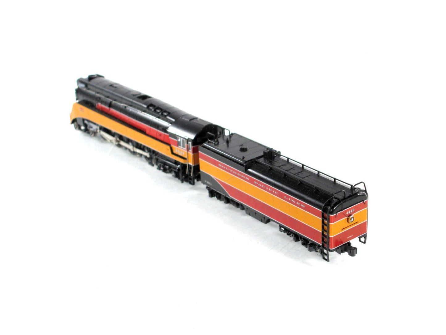 N Scale **SOUTHERN PACIFIC DAYLIGHT** 4-8-4 GS-4 #4449 -Kato 126-0305, DCC Ready