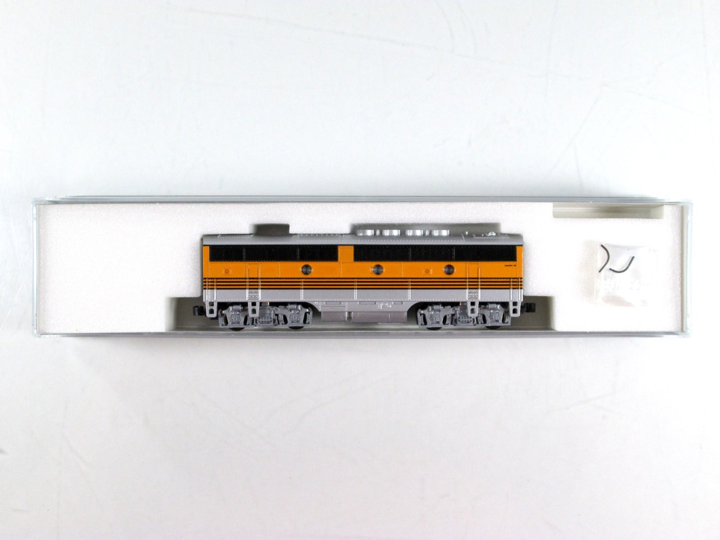 N Scale **DENVER & RIO GRANDE WESTERN** F3B Locomotive -Kato 176-1308 *DCC Ready