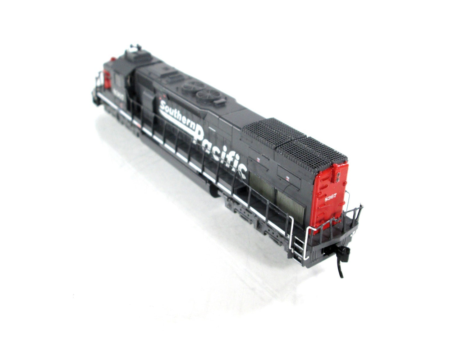 N Scale **SOUTHERN PACIFIC** SD40T-2 #8367 -- Intermountain 69407-05 **DCC Ready