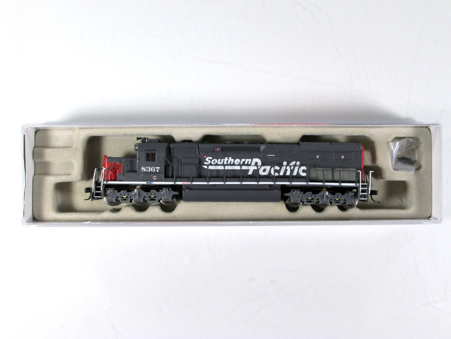 N Scale **SOUTHERN PACIFIC** SD40T-2 #8367 -- Intermountain 69407-05 **DCC Ready