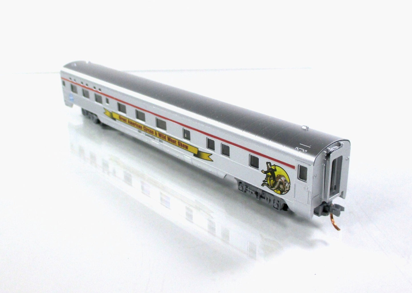 N Scale *GREAT AMERICAN CIRCUS* #15 LOUISVILLE Coach -Micro Trains, Lowell Smith