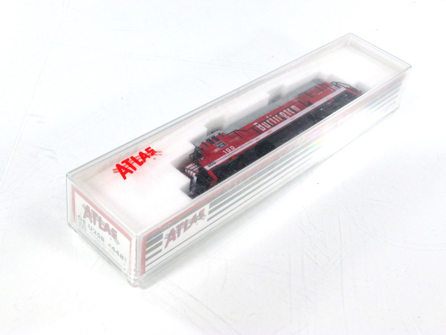 N Scale ***BURLINGTON*** U25B Phase IIb Locomotive, CB&Q 100 -------- Atlas 4481