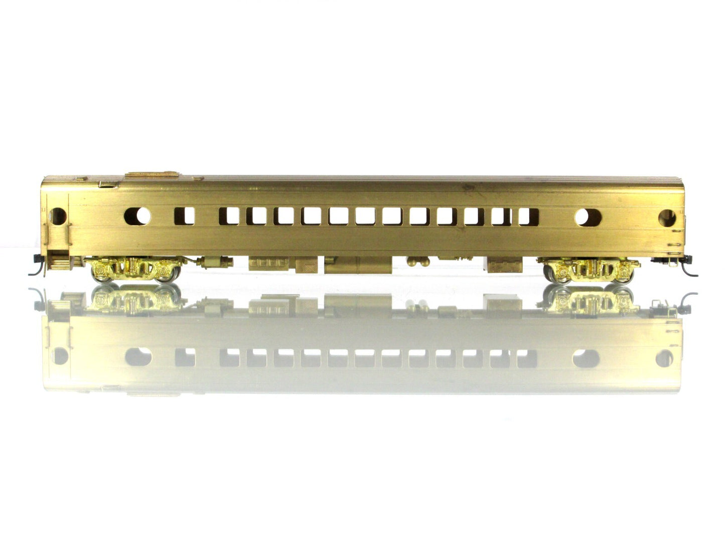 HO Scale BRASS ***MILWAUKEE ROAD*** Coach #655 ---- by Palace - Knuckle Couplers
