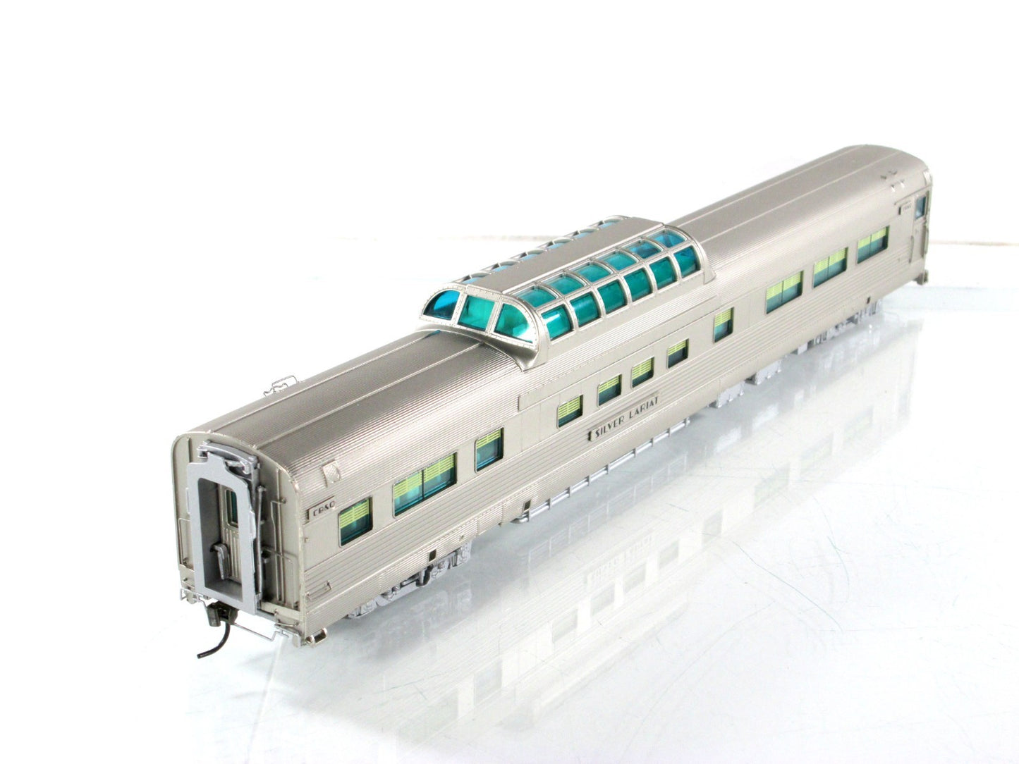 HO Scale *CB&Q CALIFORNIA ZEPHYR* SILVER LARIAT Dome 4718 -Broadway 503, Lighted