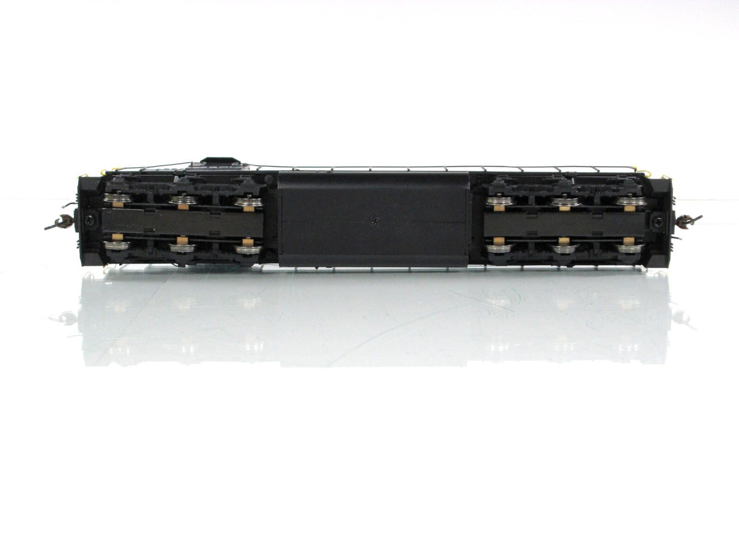 HO Scale ***NORFOLK SOUTHERN*** SD38 Locomotive #3801 - Athearn 88585, DCC Sound