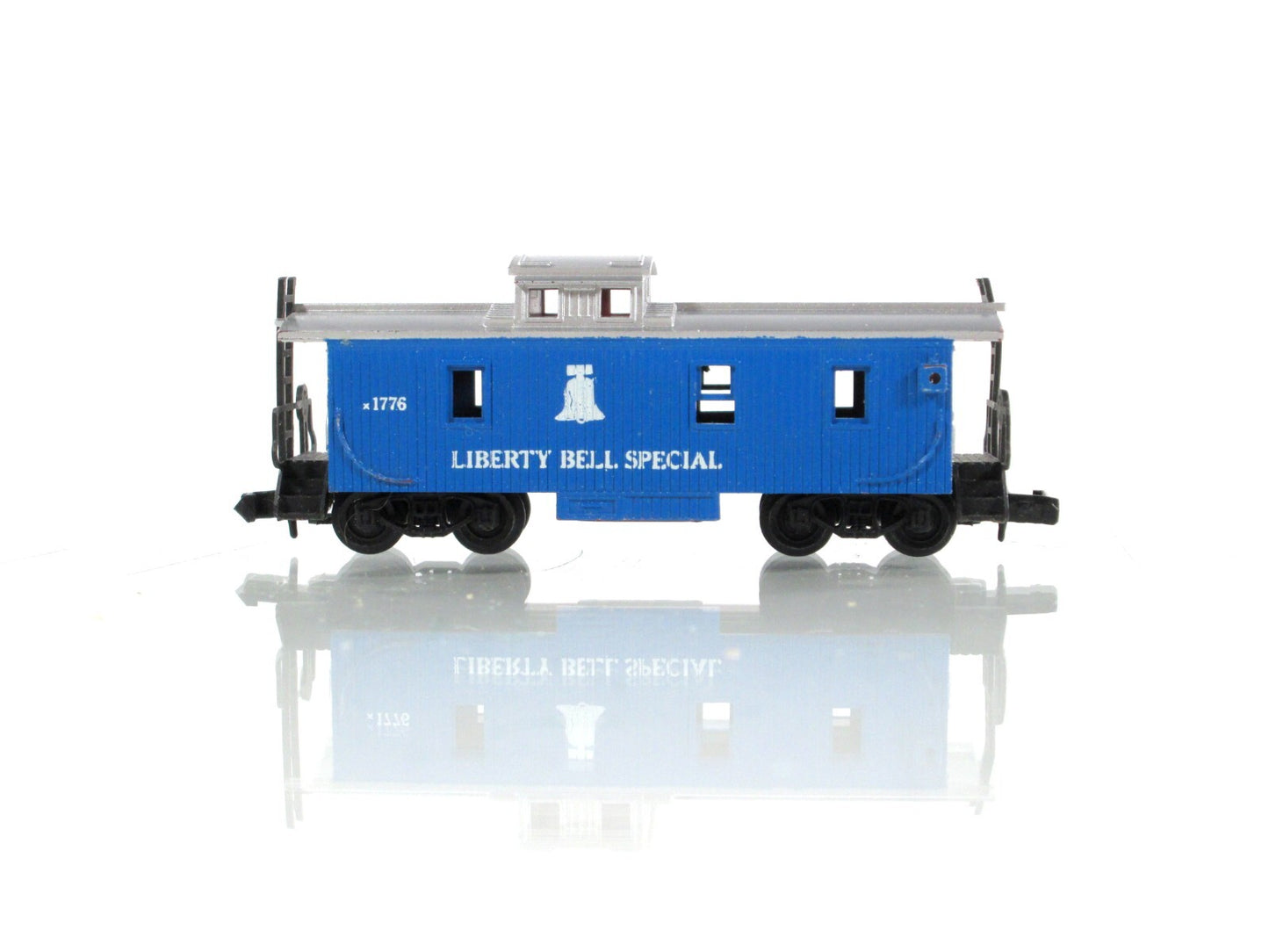 N Scale ***LIBERTY BELL SPECIAL*** Patriotic Caboose 1776 - Con-Cor 1776P *RARE