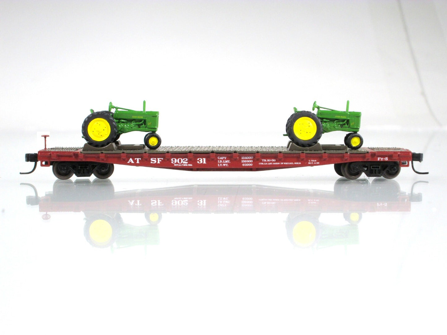 N Scale **SANTA FE, JOHN DEERE** Tractors, Flat Car #90231 - Athearn 10432 *RARE
