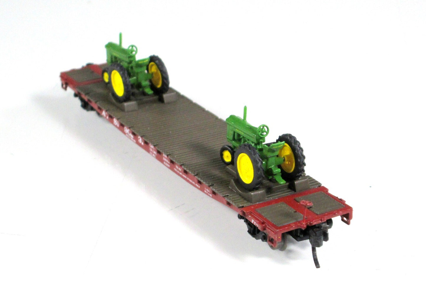 N Scale **SANTA FE, JOHN DEERE** Tractors, Flat Car #90231 - Athearn 10432 *RARE