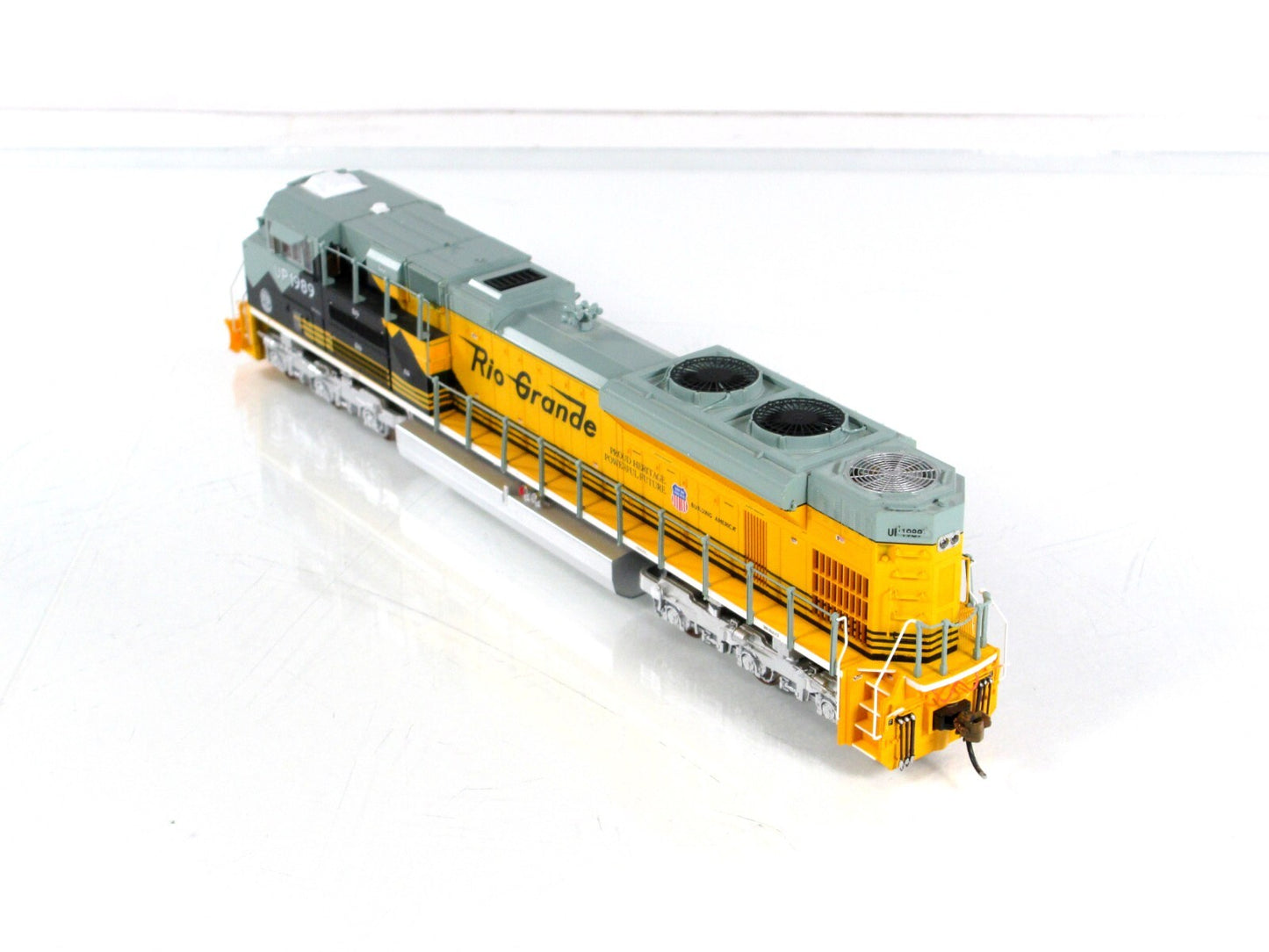 HO Scale ***RIO GRANDE*** SD70ACe, Heritage UP 1989 ----- MTH 80-2010-1, DCC Rdy