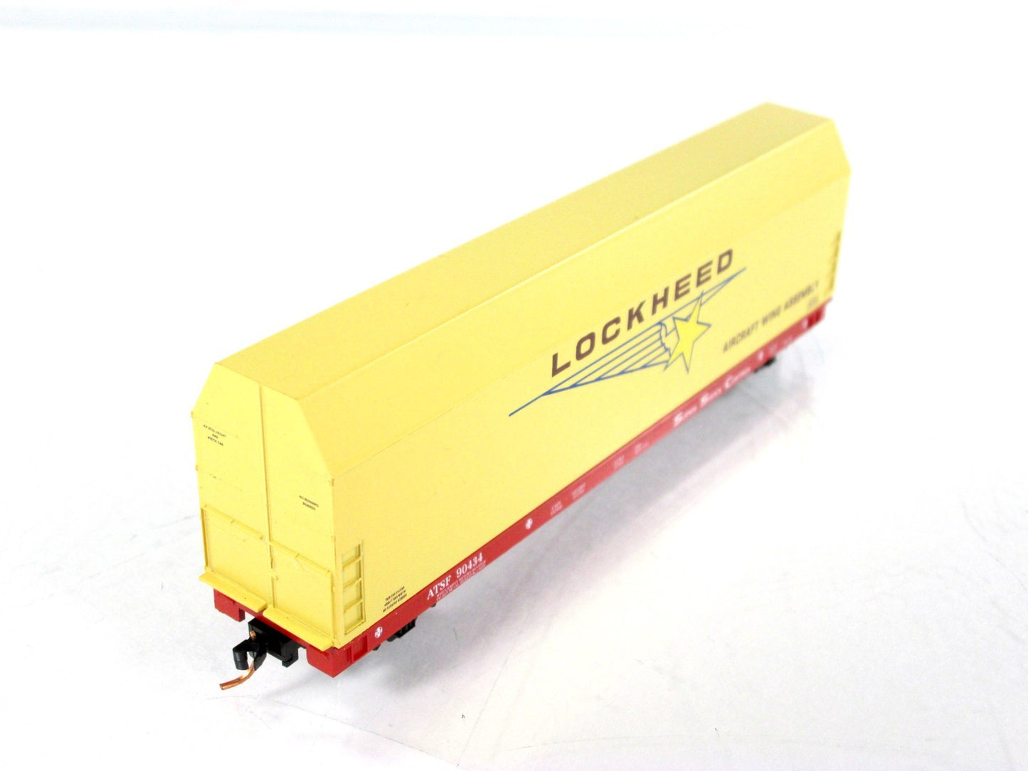N Scale ***LOCKHEED SKYBOX** Aircraft Flat Car, ATSF 90434 - LBF 5608, MTL Cplrs