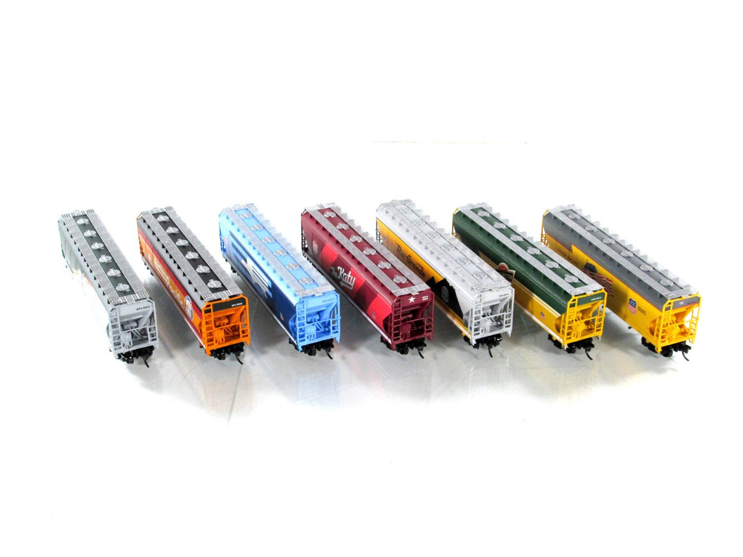 N Scale ***UNION PACIFIC*** Heritage Hopper 7-Pack --- Intermountain Special Run