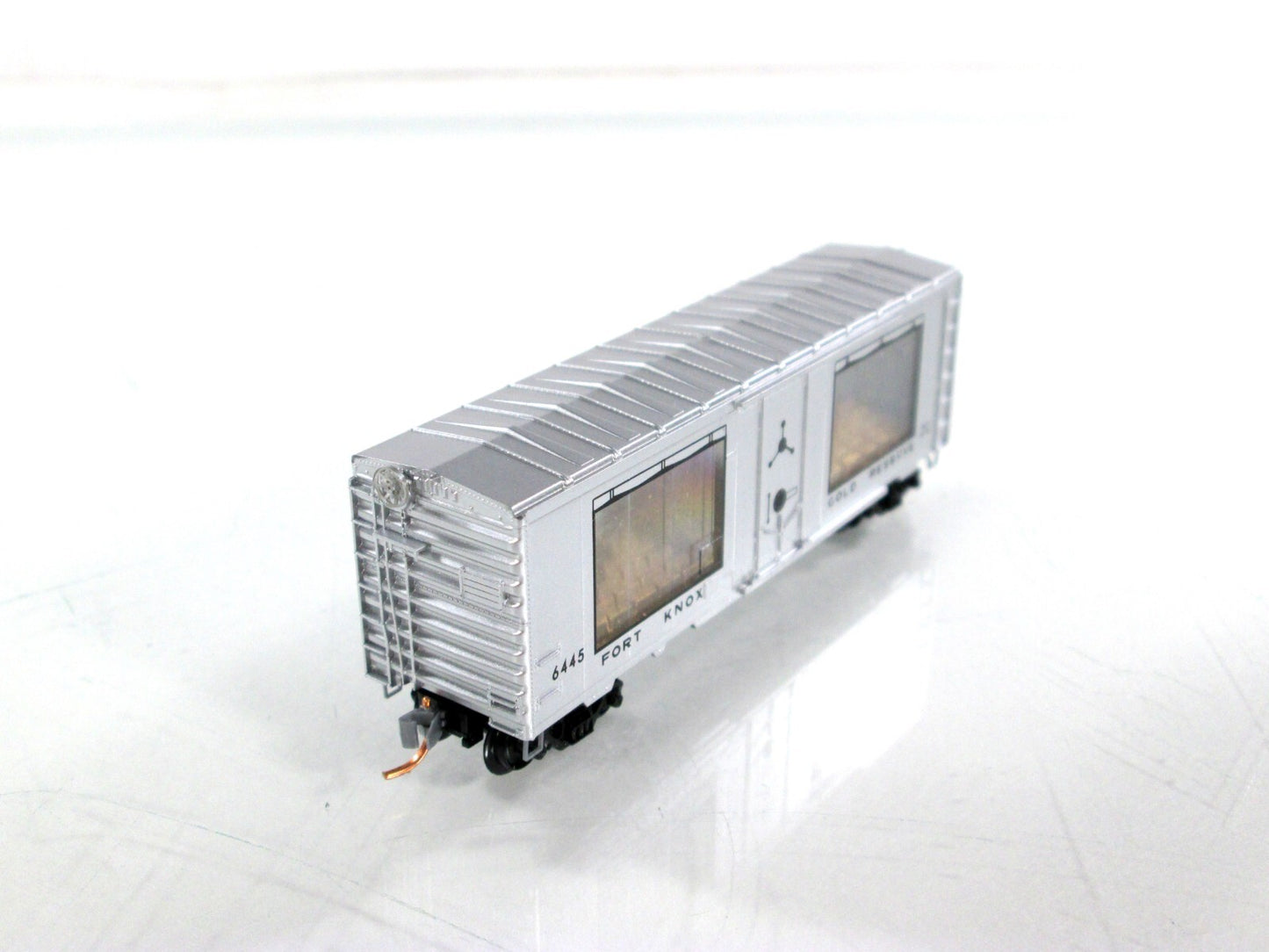 N Scale ***FORT KNOX GOLD*** Transparent Box Car - Micro Trains NSC 08-31 *RARE*
