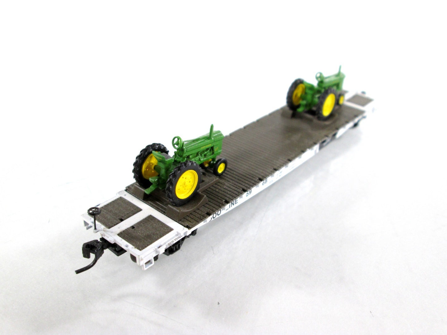 N Scale *JOHN DEERE* Tractors, Flat Car *SOO LINE* 5968 - Athearn 10440 *RARE