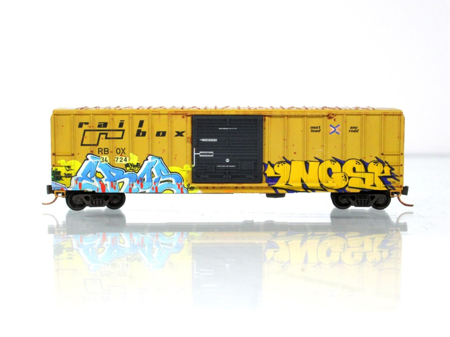 N Scale RAILBOX  **CINCO DE MAYO**  GRAFFITI Box Car, Micro Trains 02544564