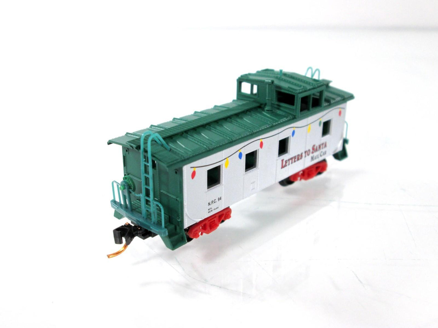 N Scale ***NORTH POLE CENTRAL*** Letters to Santa Caboose - Micro Trains 100230